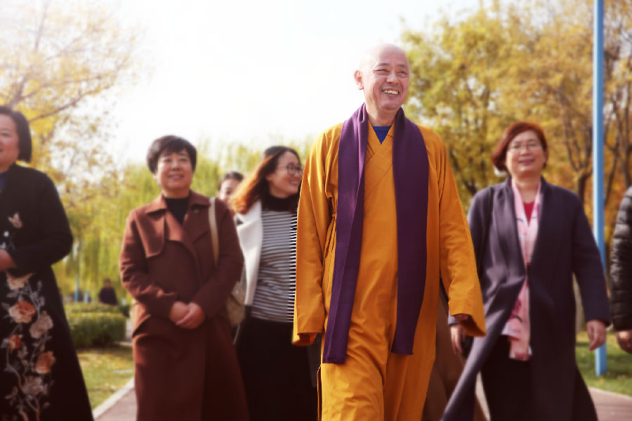 宏圓法師：用功無暇剪指甲，世稱「長爪梵志」