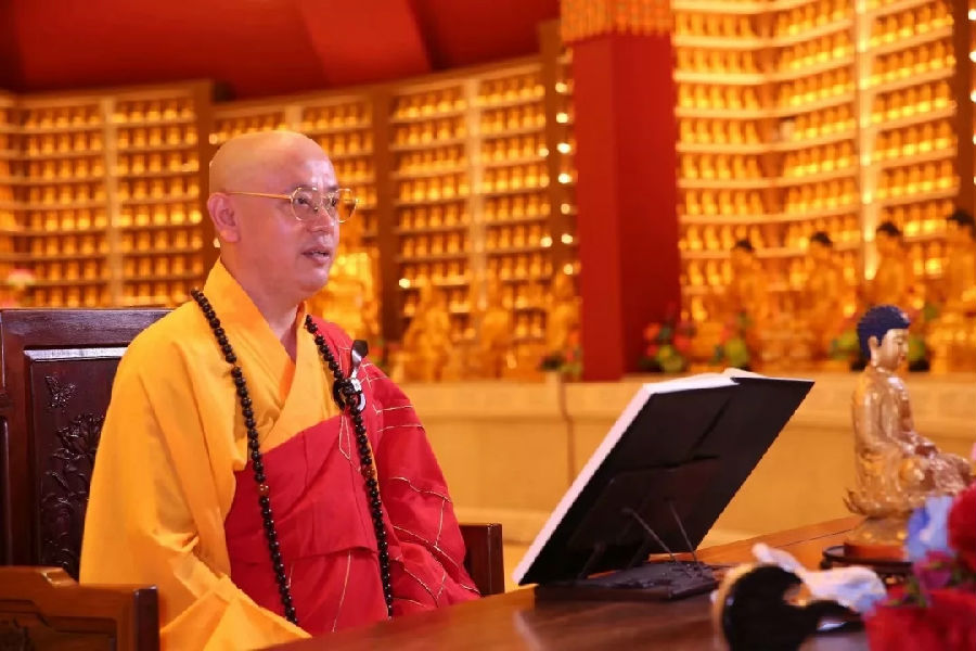 宏圓法師：縱刻刻發世間善願，經於恆沙劫，不如暫發菩提心