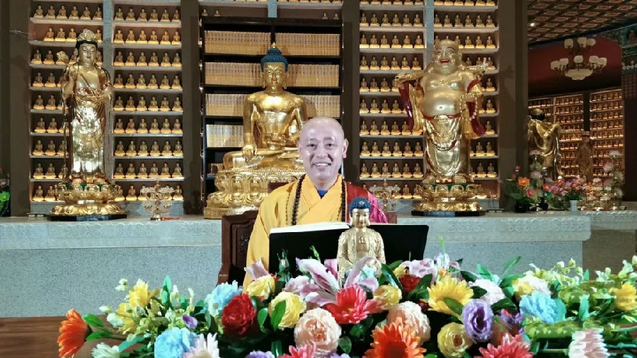 宏圓法師：信願持名，就是以眾生心投入大覺海