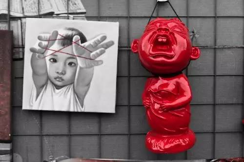 與女孩發生不可告人的關係致其自殺後，錢某頻夢女鬼索命