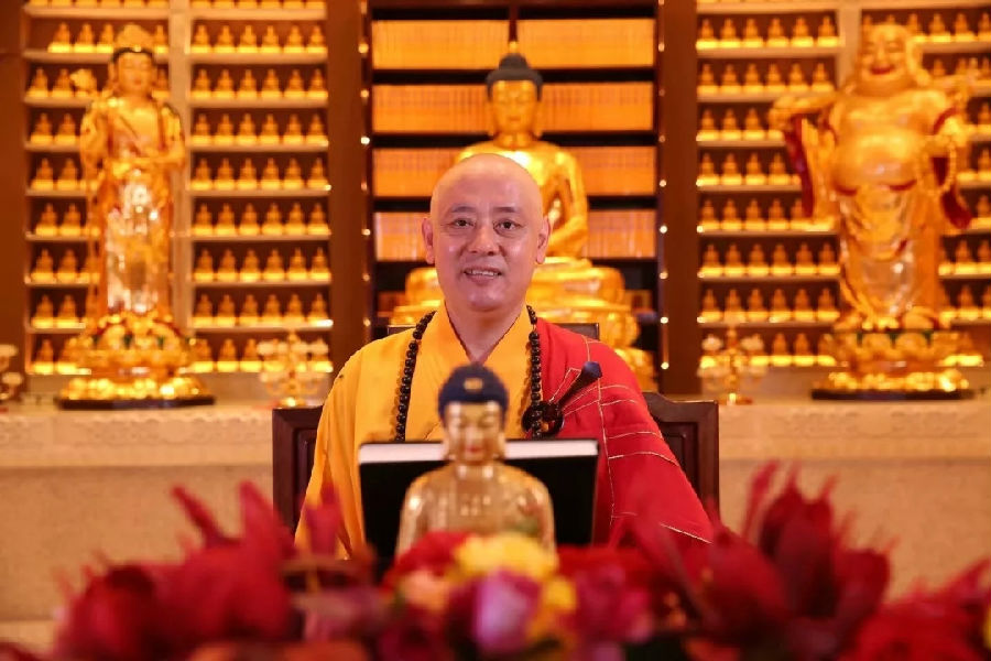 宏圓法師：聞名及以觸光明因此乃至得菩提