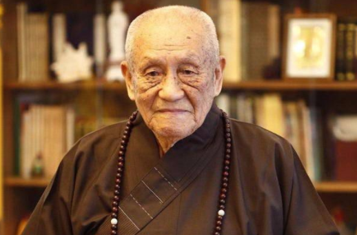 夢參老和尚：佛前供花，彌勒菩薩都說不盡他的福德