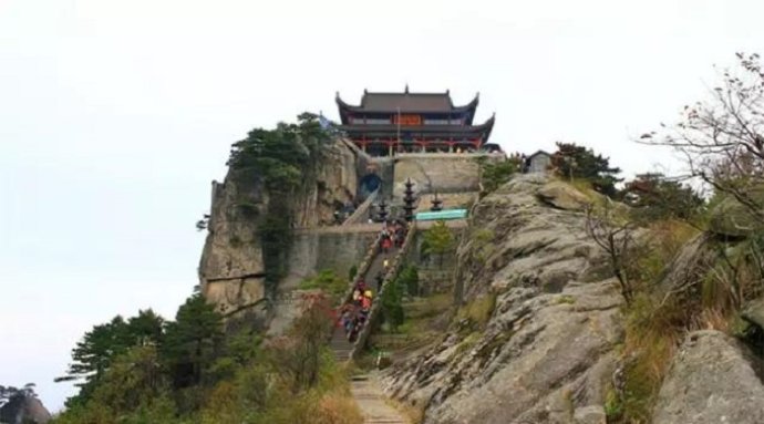 獨尊湛現：修行必須抓住要領，單刀直入走捷徑