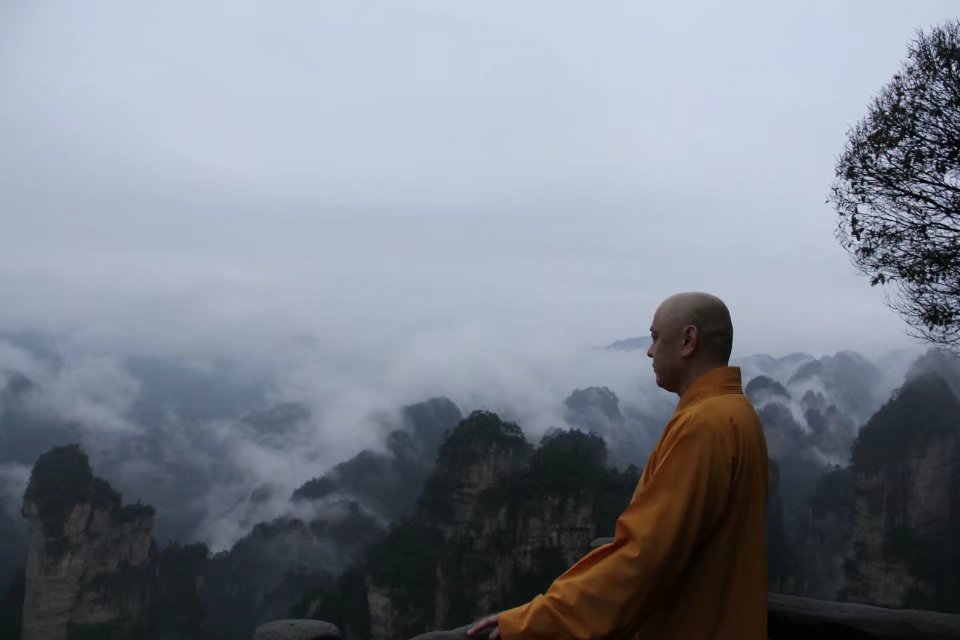 宏圓法師：增上慢、我慢、不信，蓋覆真心，不聞勝法