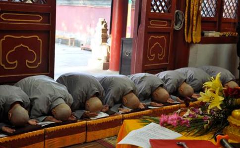 為何要供養三寶？