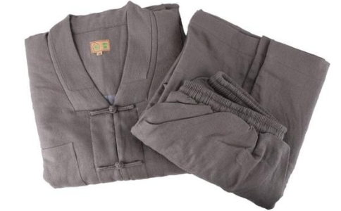 居士可以穿僧人的衣服嗎？