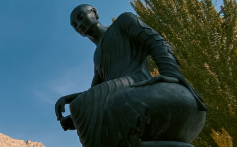 鳩摩羅什是誰？東晉高僧鳩摩羅什的一生