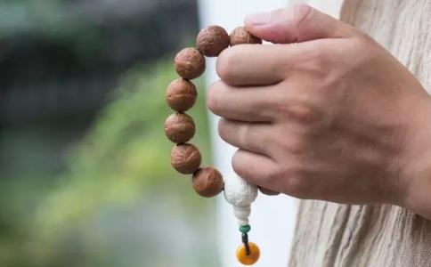 只要戴上佛珠就會吉祥嗎？怎樣才是真正吉祥之相？