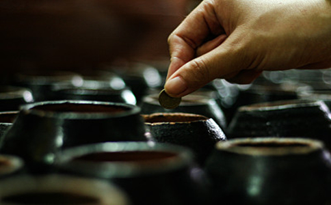 【布施】是什麼意思？布施的好處與功德