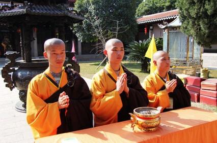 【比丘戒】比丘戒是什麼？比丘戒和菩薩戒的區別