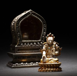 寶光天子：寶珠供塔 報為天子