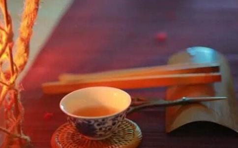 何必人一走，就讓茶涼掉呢？