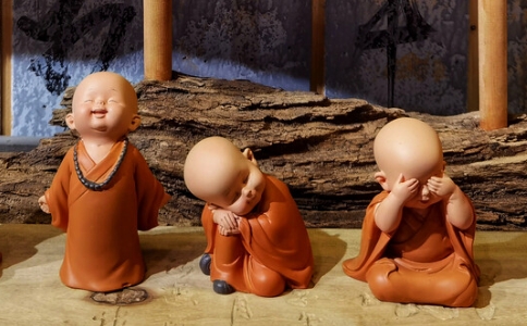 怎樣把五戒十善落實到現實生活工作中去？