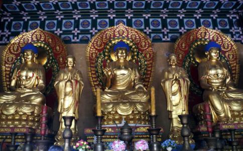 大雄寶殿是什麼意思？大雄寶殿內有哪三尊佛？