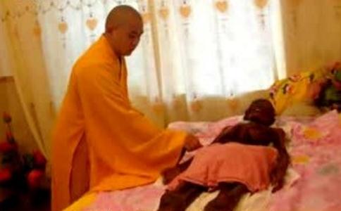 黃玉蘭居士成就肉身舍利