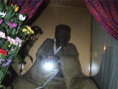 禪宗七祖希遷大師肉身舍利