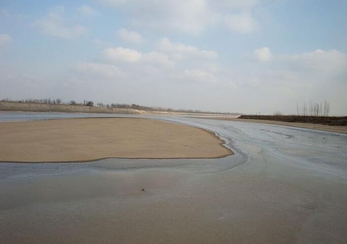 新年臨近 黃河放生