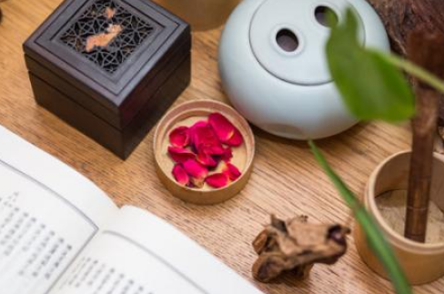 與這件事相比，其它都是微不足道的「雞毛蒜皮」