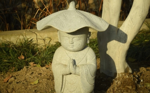 低調做事，認真領會悲、智、和、敬的精神