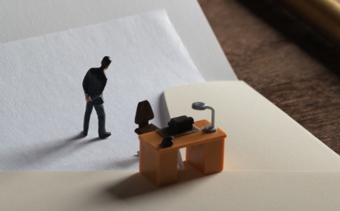 沒有固定職業，錢掙的少，很迷茫，不知道干什麼？